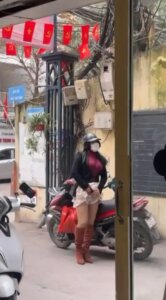 Hà Nội-Công Chúa Có Cái Búa