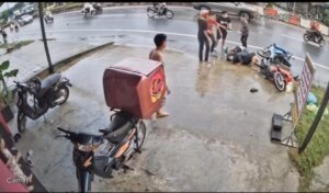 Đánh Nhau Sau Va Quẹt Xe