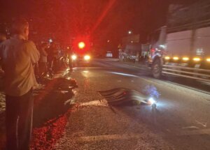 Ôtô Tông Chết Thầy Giáo