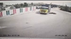 Xe Tải Cán Chết Người Ở Vinfast Cát Hải